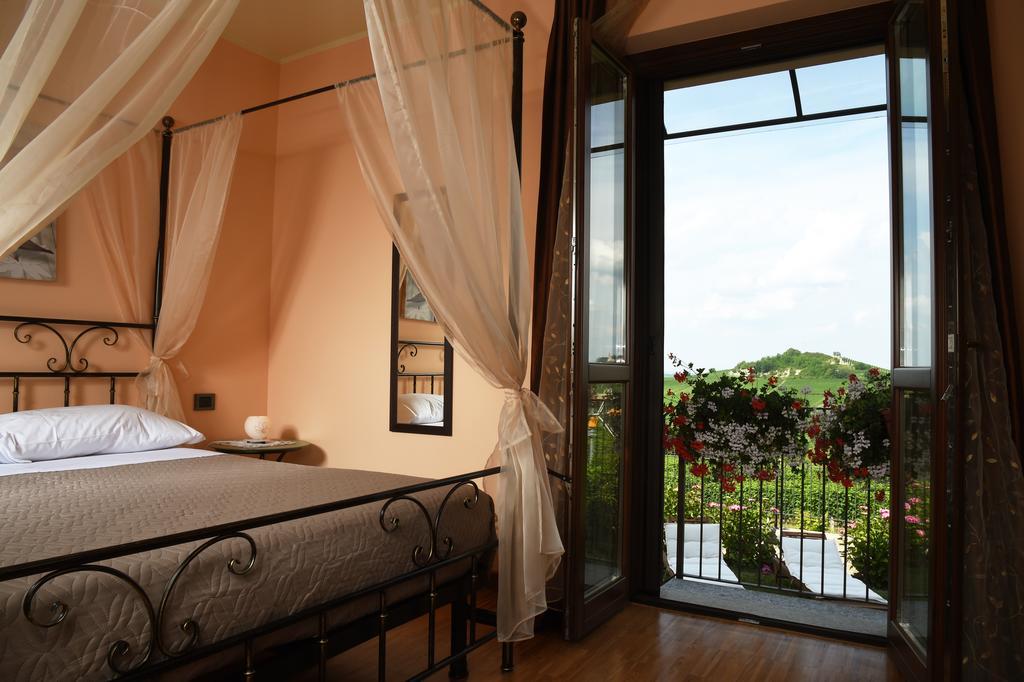 Villa Vecchio Castagnito Bilik gambar